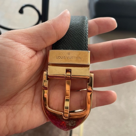 Louis Vuitton Green Taiga Belt (110cm/44in) - Picture 2 of 5